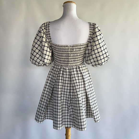 NWOT Self-Portrait Puff Sleeve Monochrome Check Mini Dress - sz 4US - Picture 4 of 7